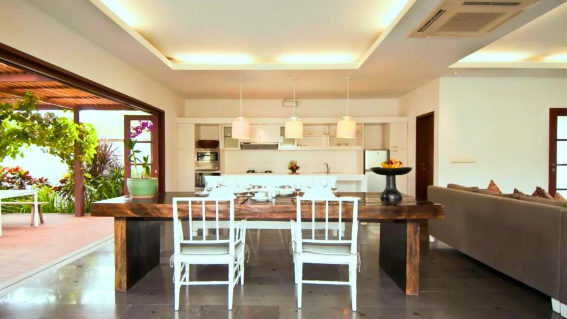Cozy 2 Bedroom Private Pool Villa Zn104 Seminyak