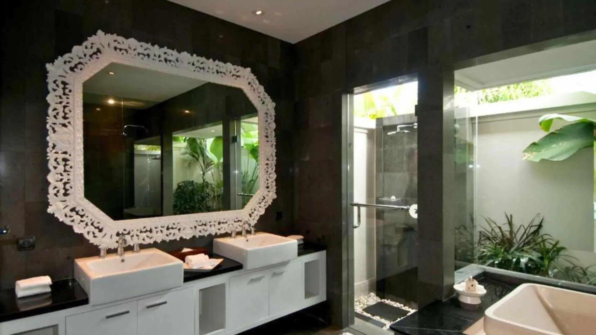 Cozy 2 Bedroom Private Pool Villa Zn104 Seminyak
