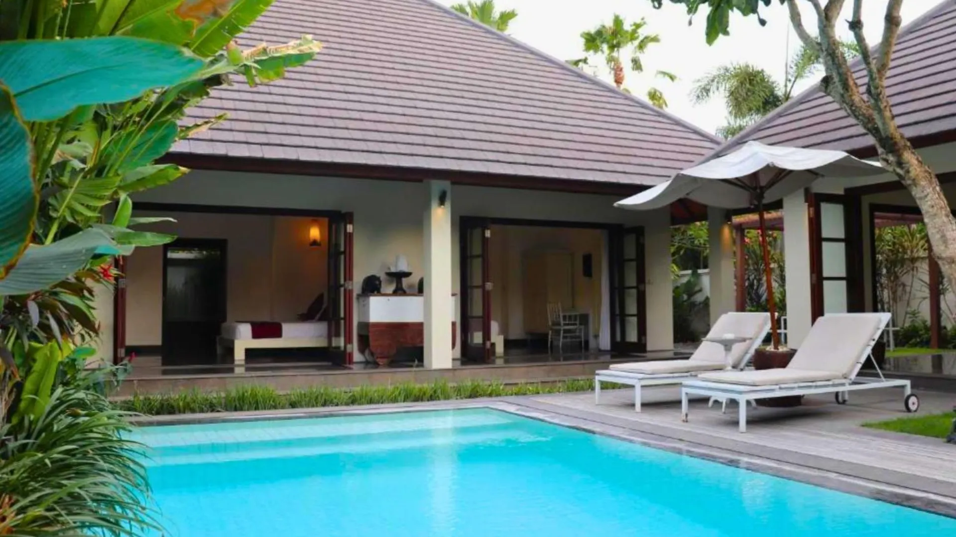 Cozy 2 Bedroom Private Pool Villa Zn104 Seminyak