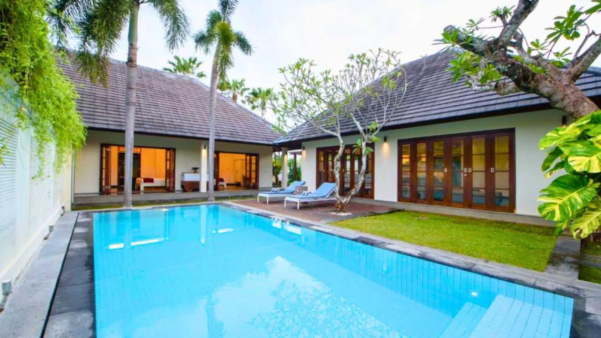 Cozy 2 Bedroom Private Pool Villa Zn104 Seminyak